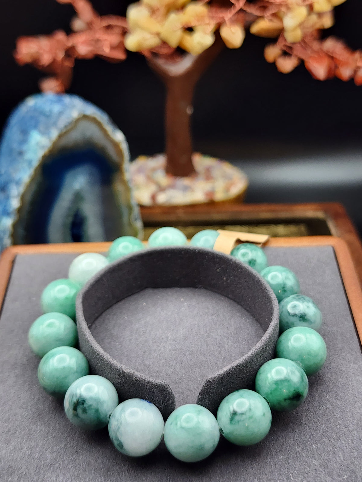 Natural Green Jadeite Jade Round Bead Bracelet - 6.7" (Type A Untreated)