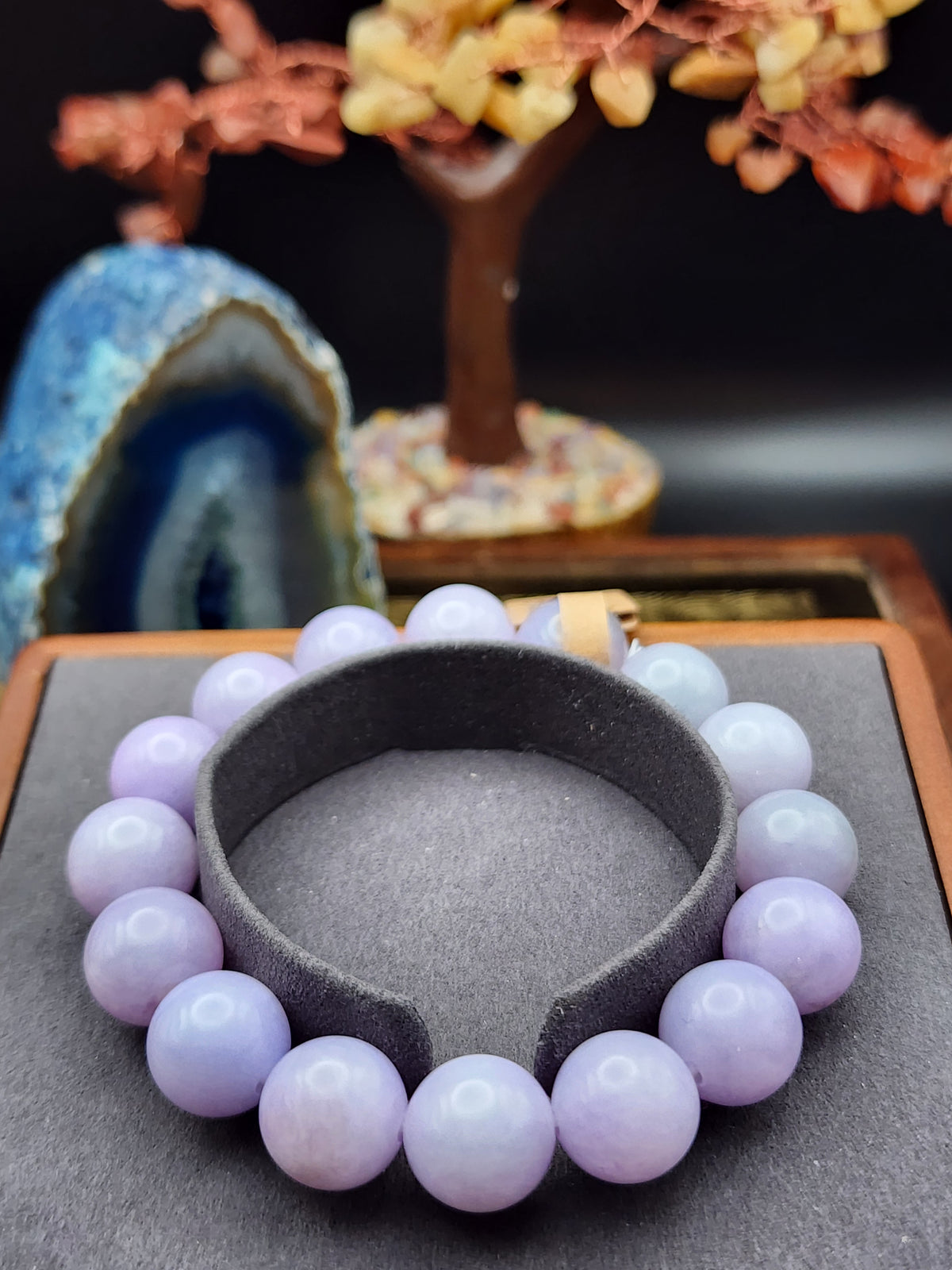 Natural Icy Lavender Jadeite Jade Round Bead Bracelet - 6.9" (Type A Untreated)
